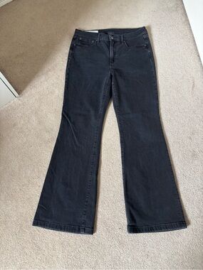 GAP High Rise Flare Jeans Black Wash Women’s Size 32 / 14 Regular